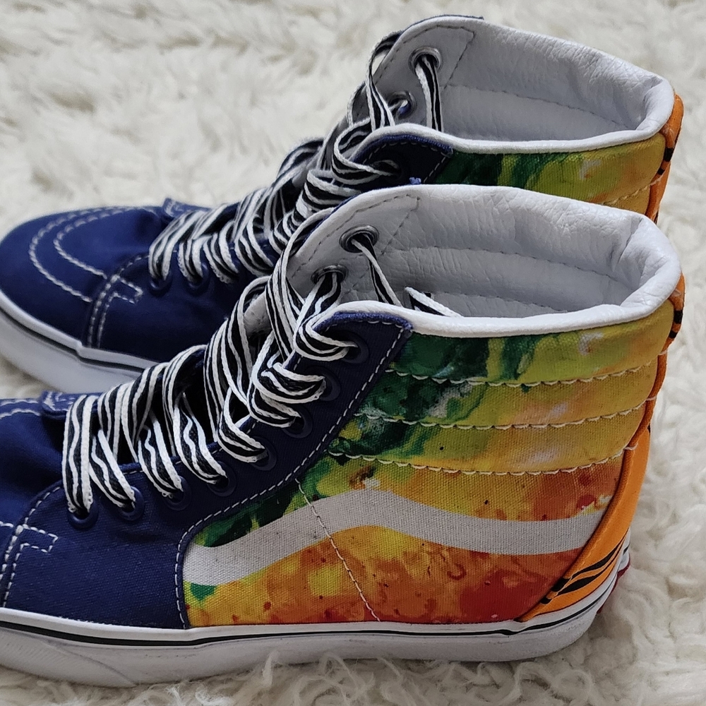 Vans - Picture 3 of 6